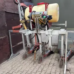 Nursery Sprayer: 4 x 75 cm Spray Booms