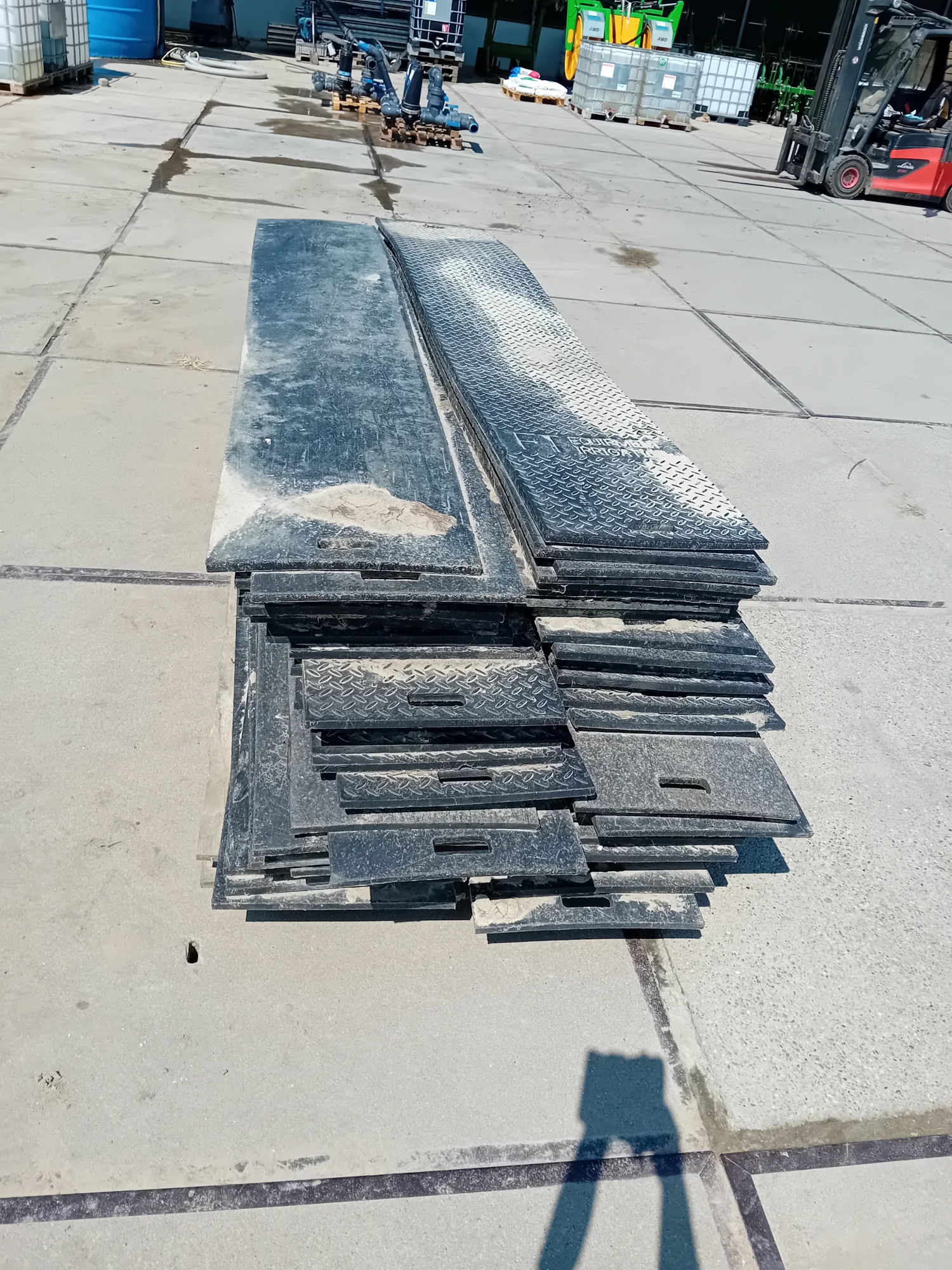 Gebruikte rijplaten 300x50cm - Goede staat - €35/stuk