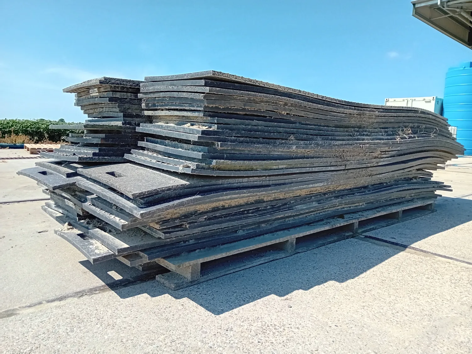 Gebruikte rijplaten 300x50cm - Goede staat - €35/stuk