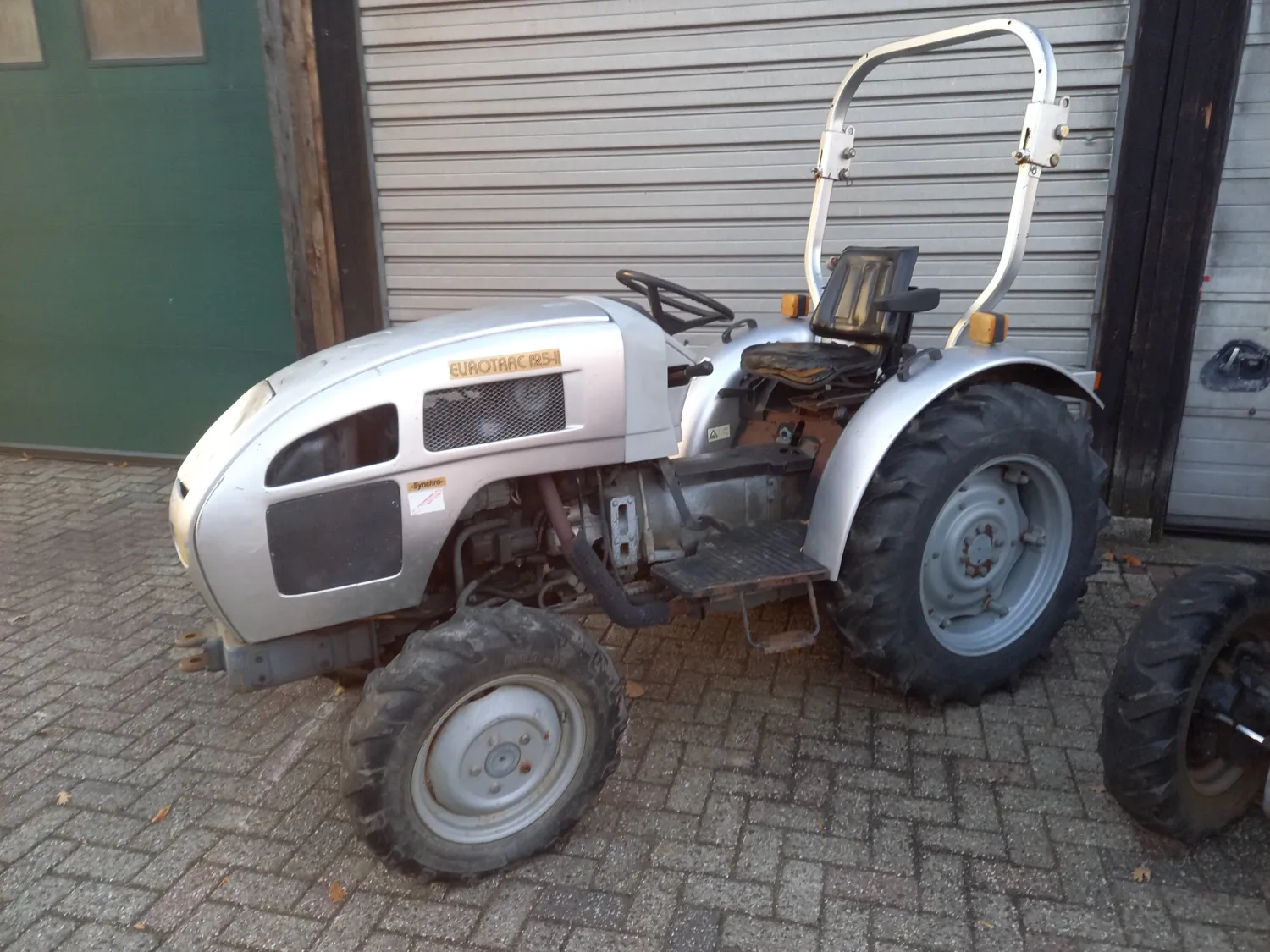 Tracteurs Eurotrac F25-II 4wd - Simples et Fiables