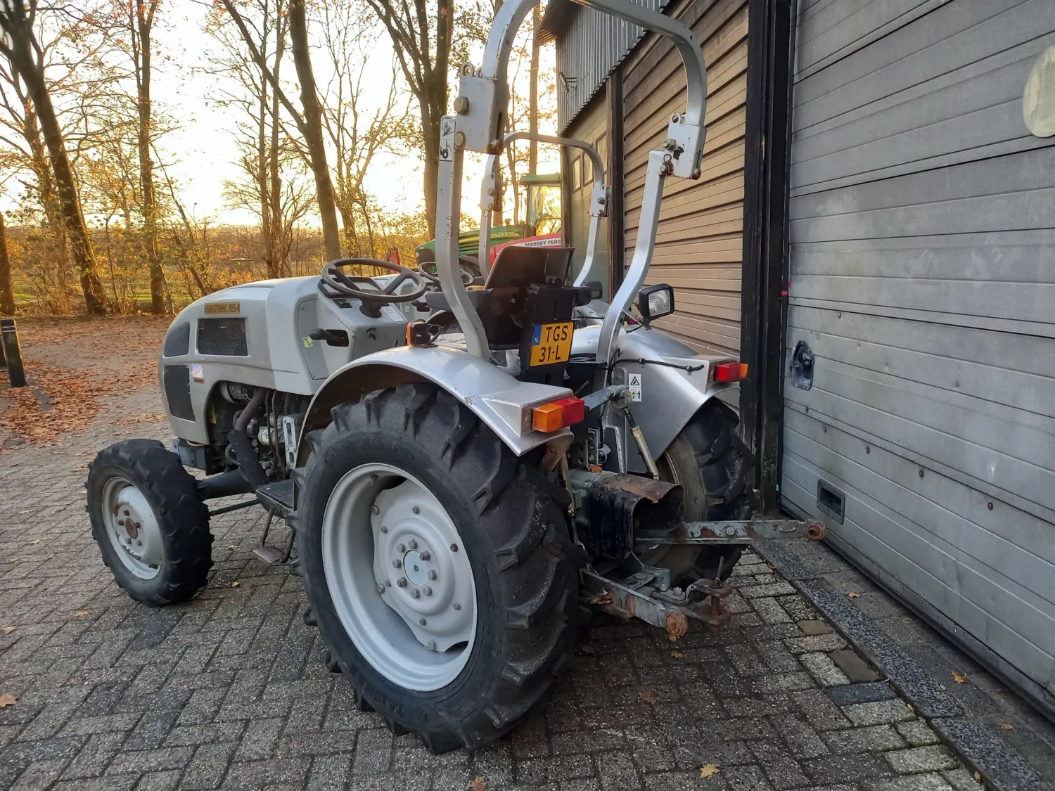 Tracteurs Eurotrac F25-II 4wd - Simples et Fiables