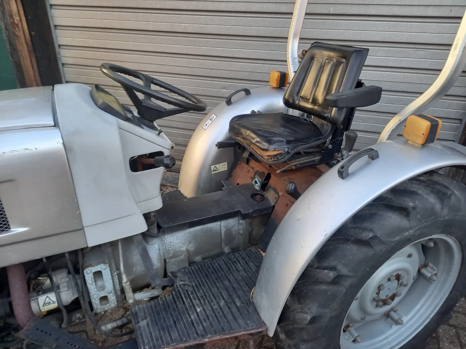 Tracteurs Eurotrac F25-II 4wd - Simples et Fiables