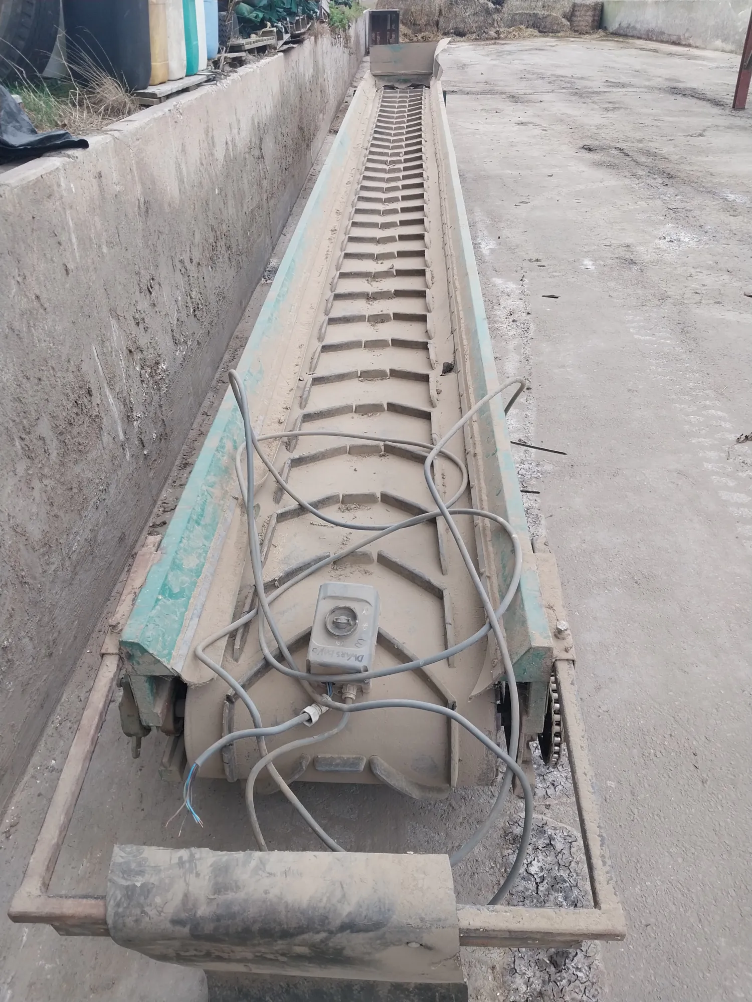 Przenośnik korytowy na sprzedaż: 8 metrów | Sprzęt rolniczy