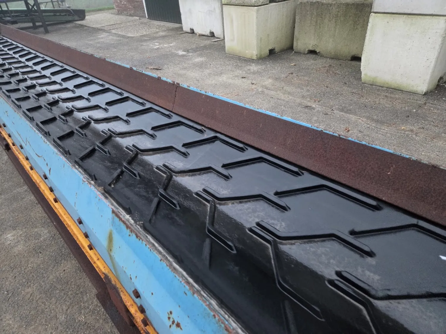 Przenośnik taśmowy Climax: 675x65cm, profilowana guma