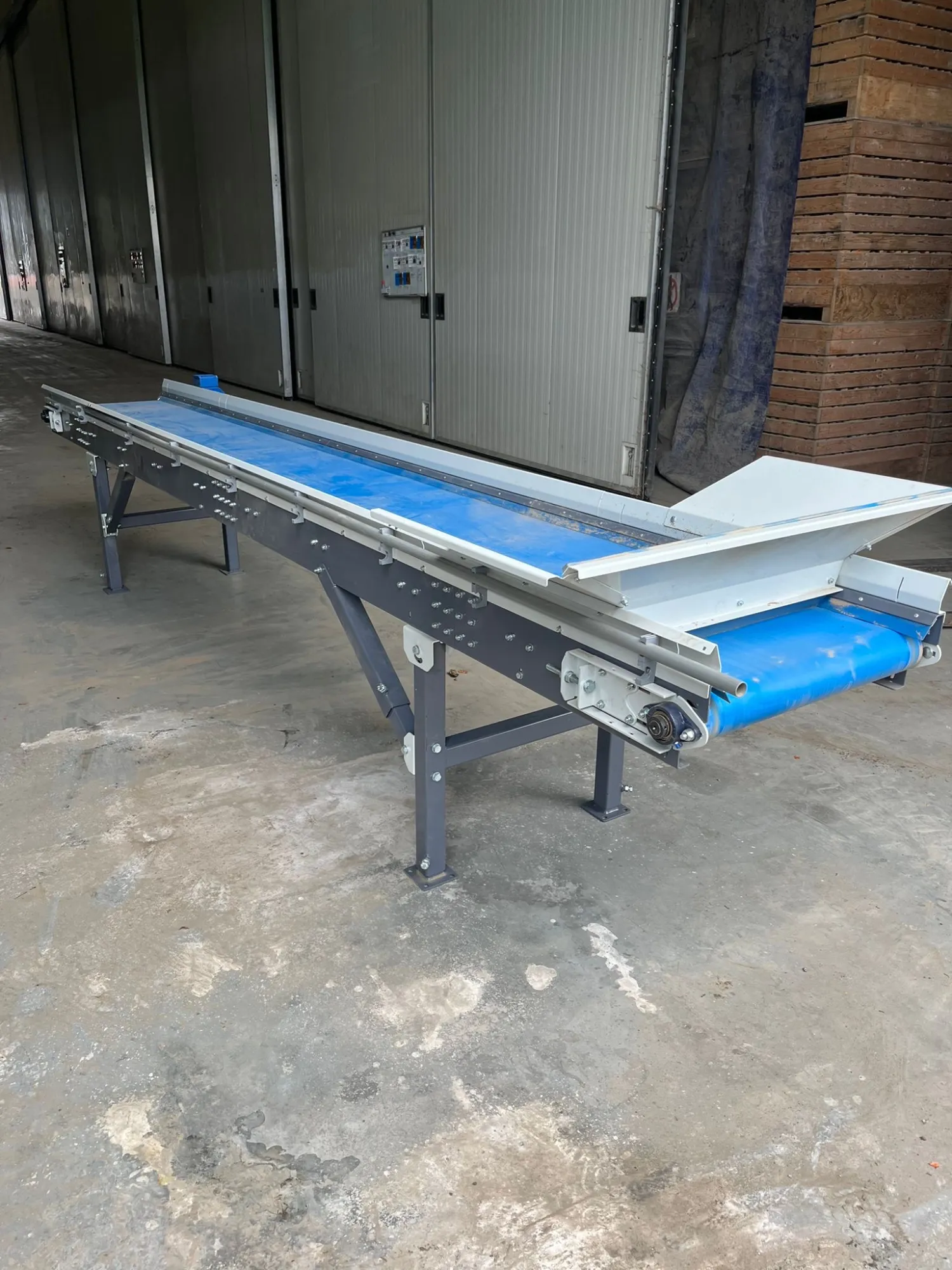 Prawie Nowy Przenośnik Taśmowy Pro-Vega - 4.8m x 60cm - Mało Używany