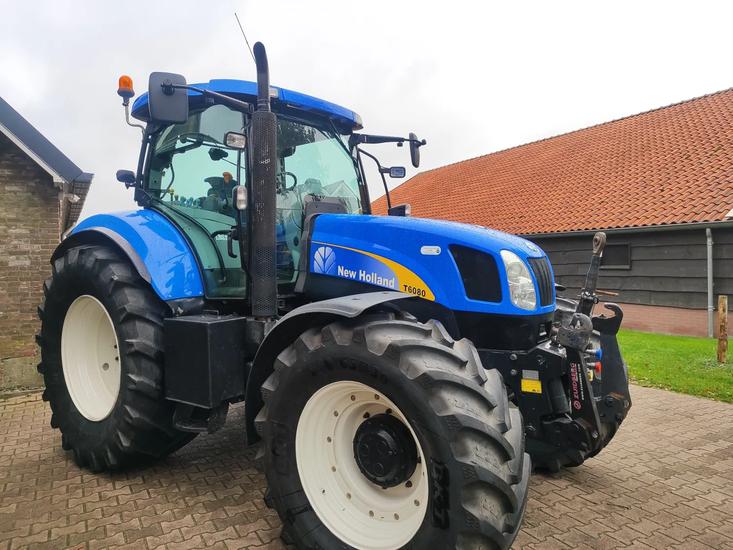 New Holland T6080 | 6370 часа | Окачен преден мост
