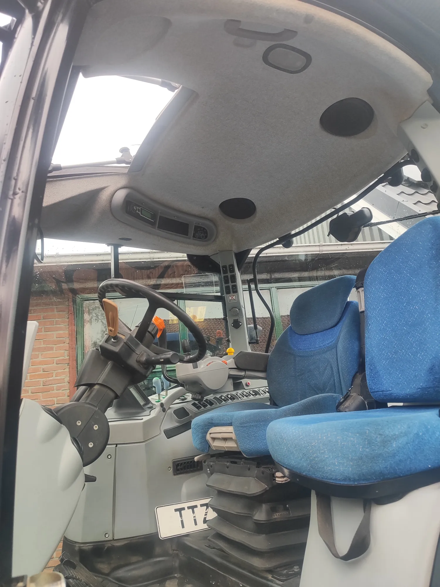 New Holland T6080 | 6370 часа | Окачен преден мост