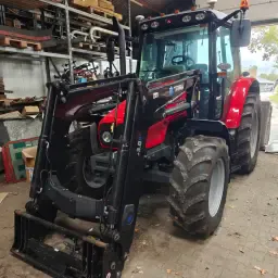 Massey Ferguson 5435 Dyna-4 с Товарач - Година 2010