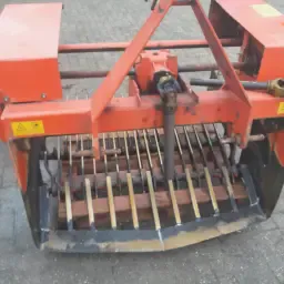 Подвійний Ворушитель Peecon на продаж | Сільськогосподарська техніка