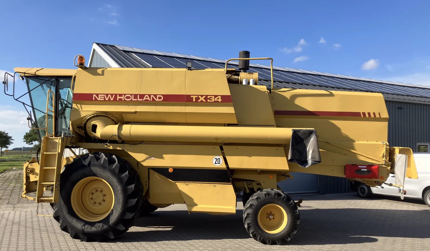 Комбайн New Holland TX 34 - 1993 - Продається