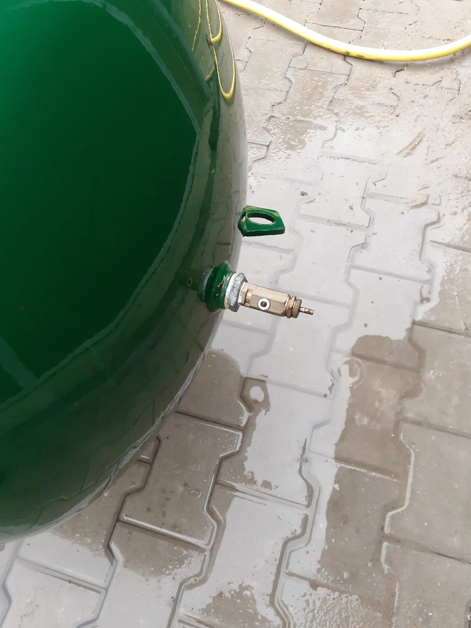 Reserve druktank: Extra voorraad | Zo goed als nieuw