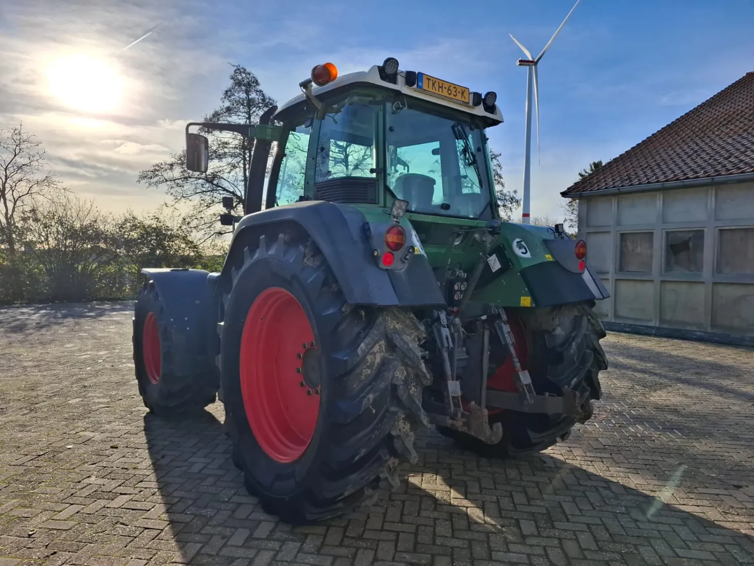 Fendt 818 Vario (2006) na sprzedaż – 8100 godzin – Stan Bardzo Dobry