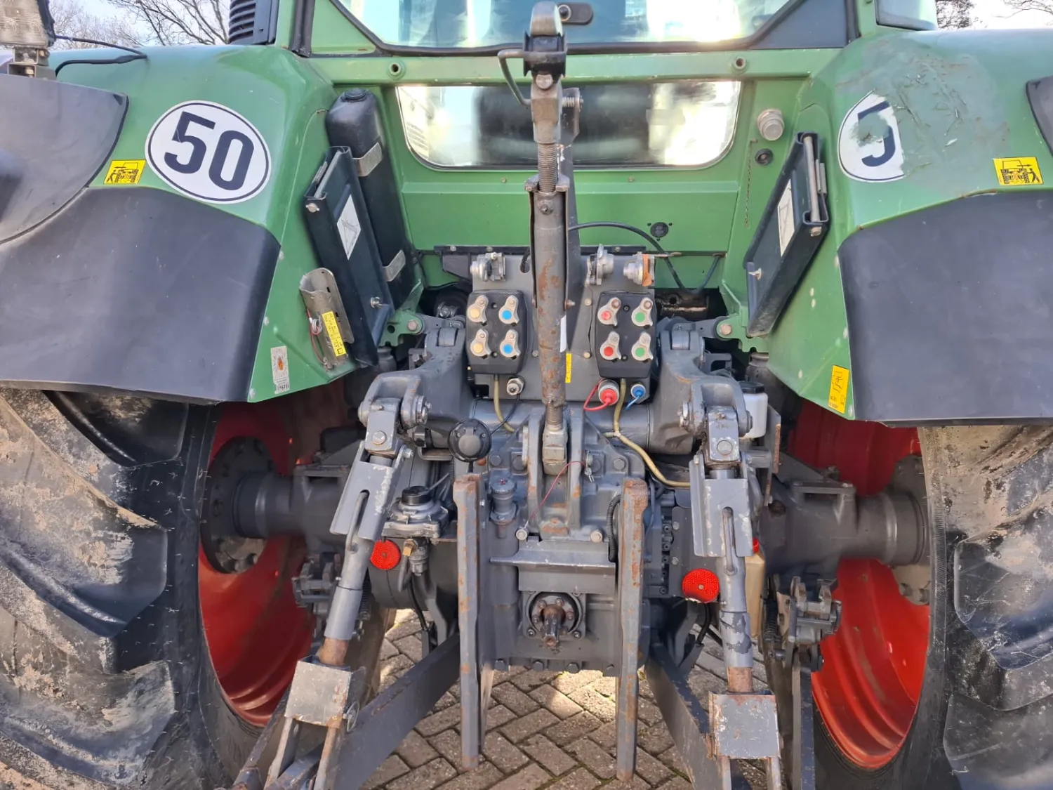 Fendt 818 Vario (2006) na sprzedaż – 8100 godzin – Stan Bardzo Dobry