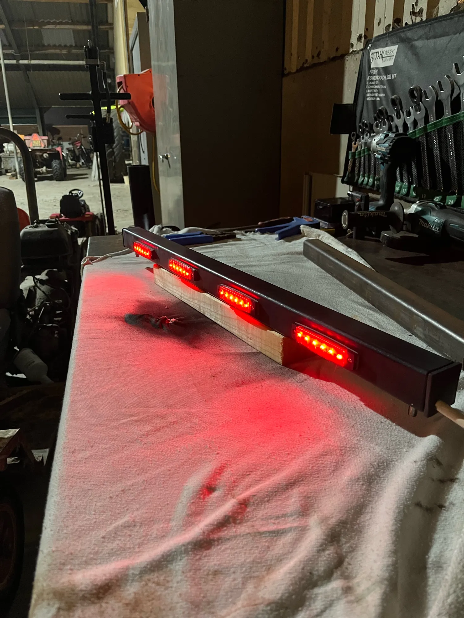 75cm LED Light Bar for Tractors & Machinery
