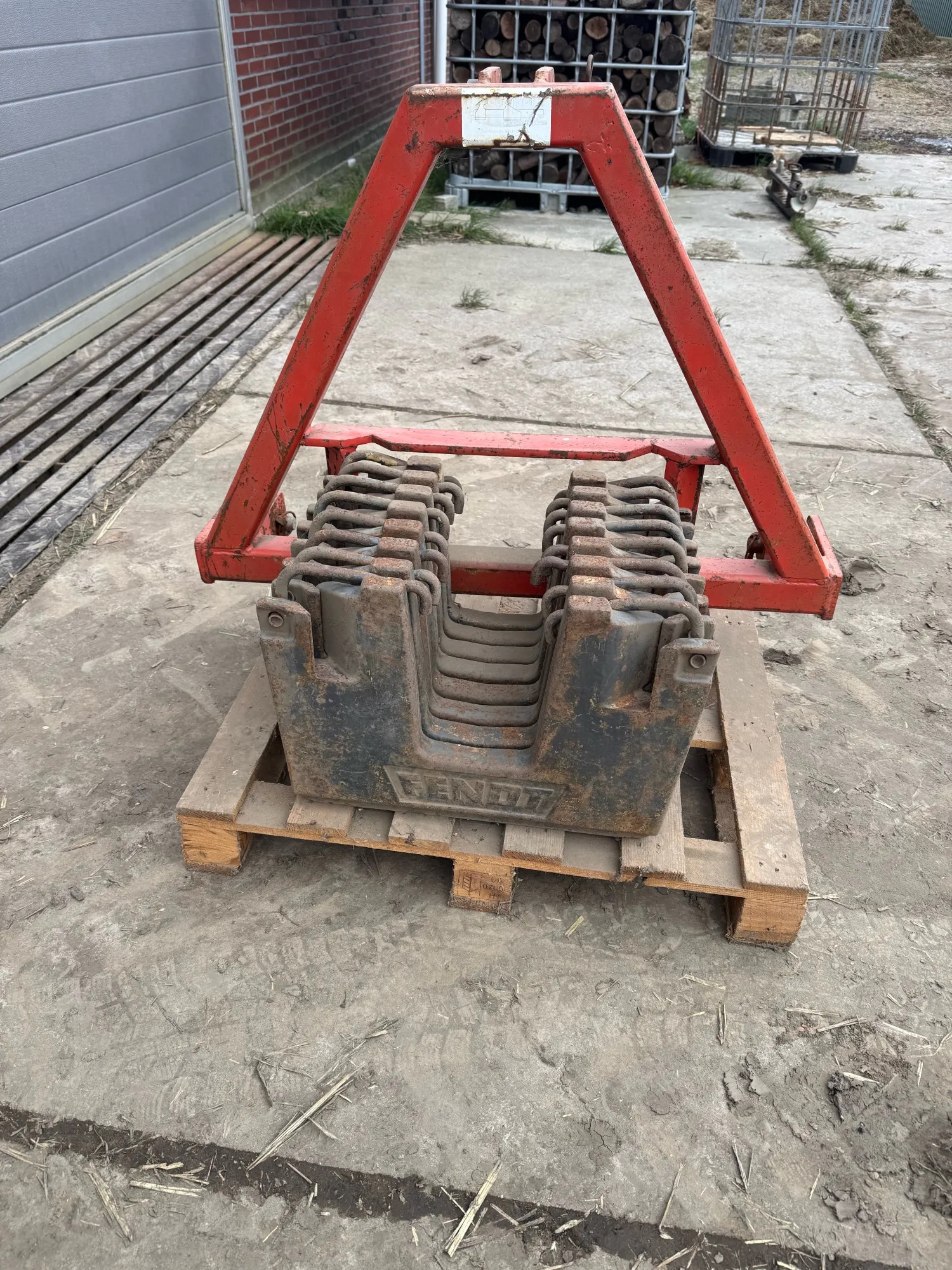 Fendt gewichten 8x35kg met driepuntsbok