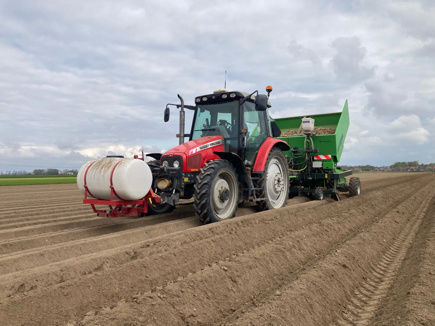 Търси се земя: Отглеждане на картофи в Noordoostpolder & Friesland