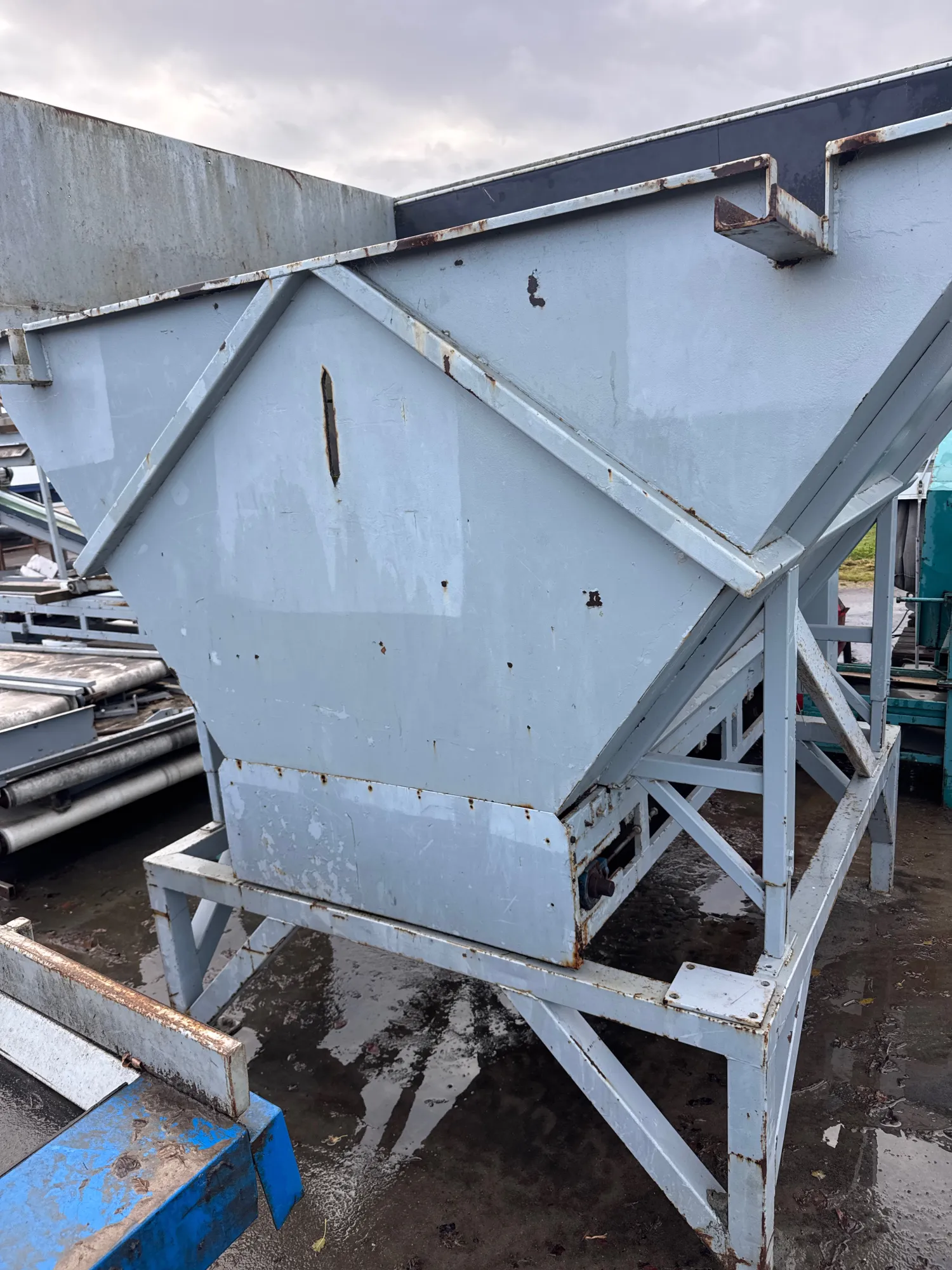 Bunker te koop - Band 80 breed - €3000