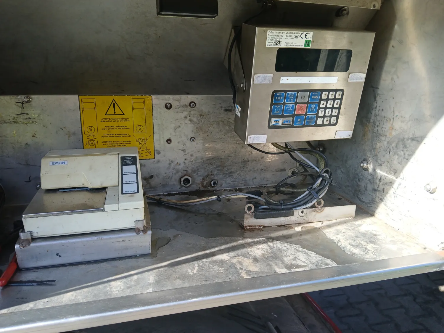 Hobur mestoplegger: Wegen & bemonstering | Landbouwmachines