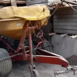 Vicon Pendelstrooier: Gebruikte strooier te koop