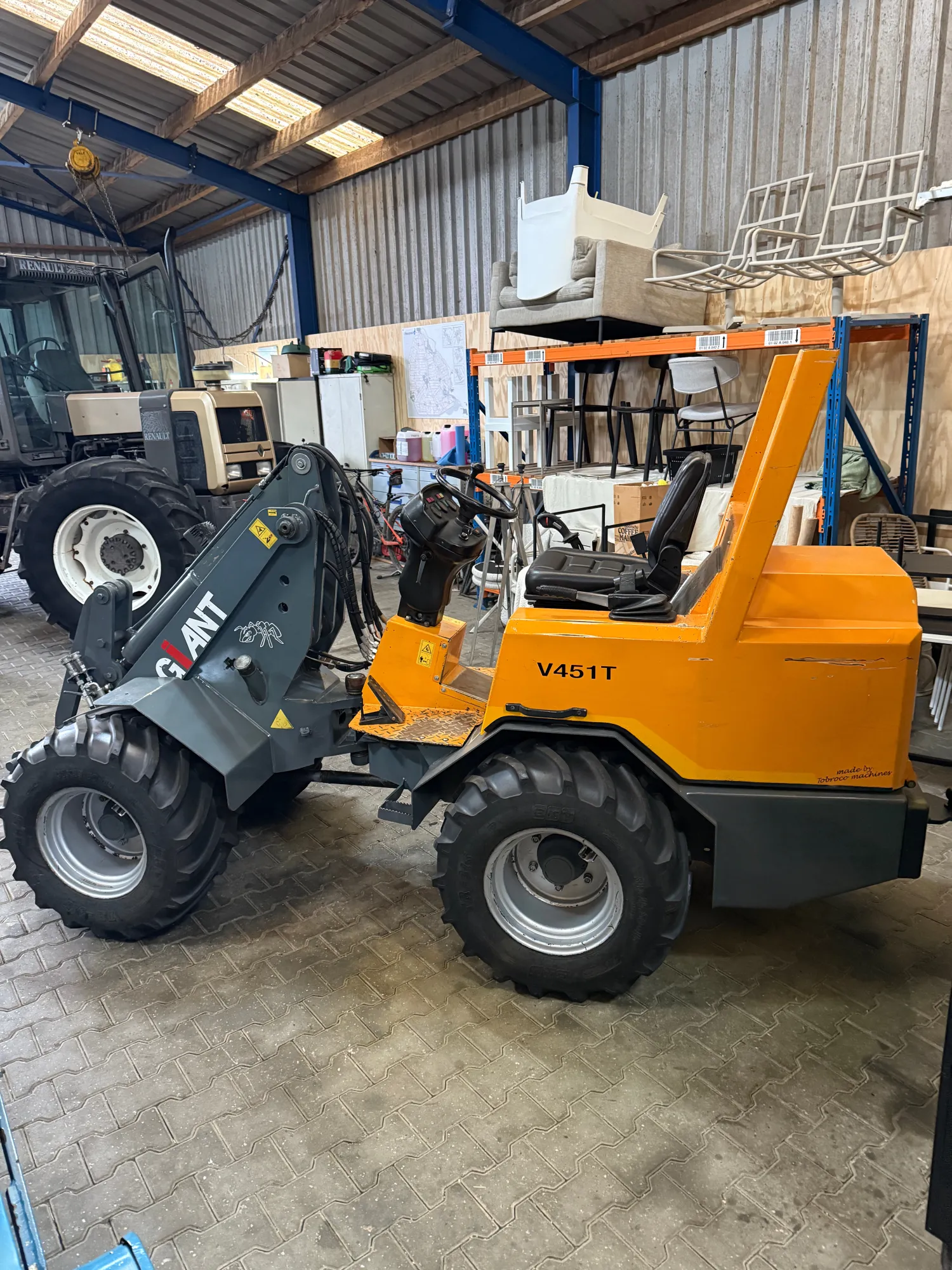 Giant V451T Shovel 2008 - Hydraulische Snelwissel