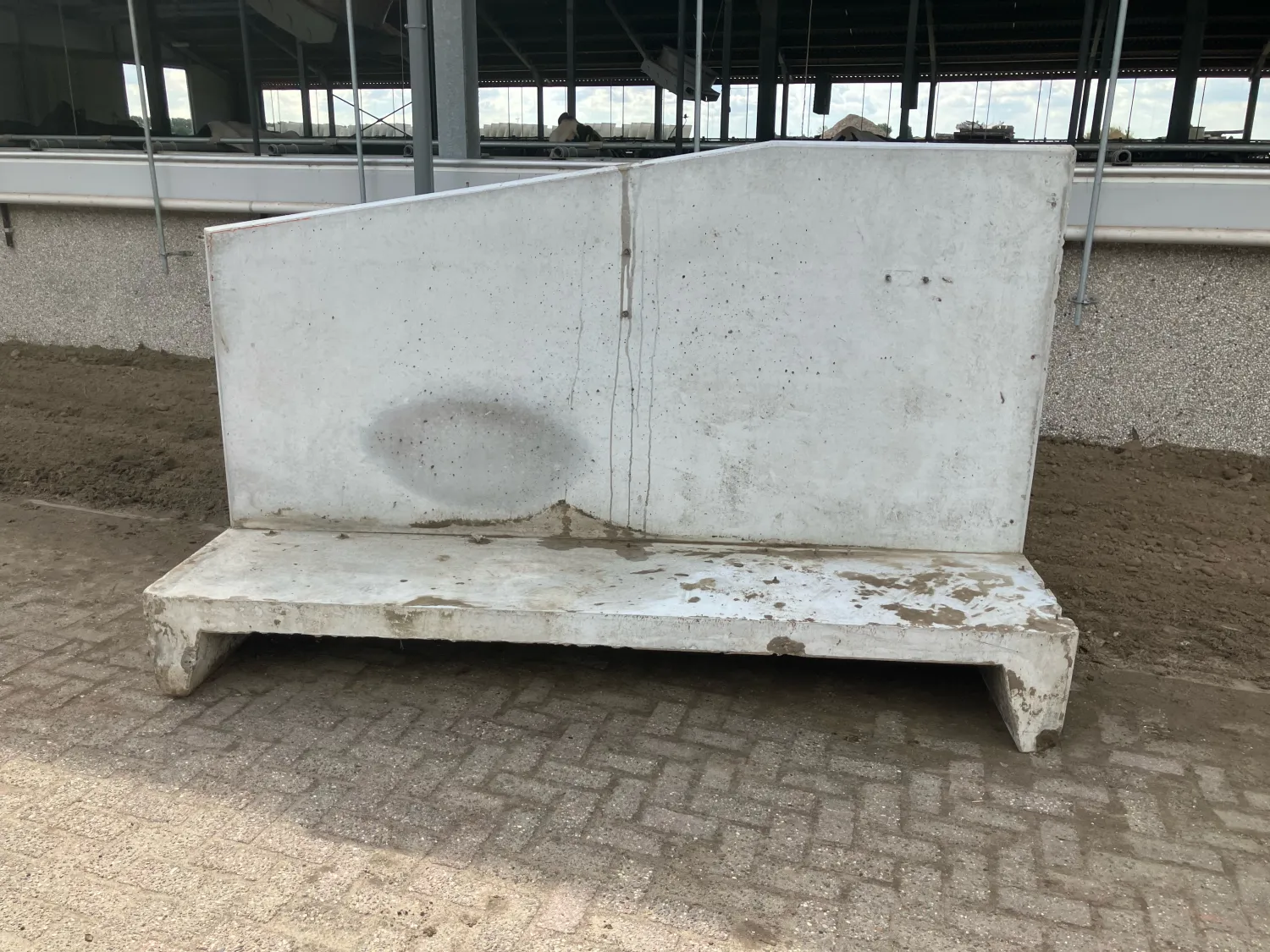 Eind ligboxwanden & ligboxplaten gebruikt | Voor melkveehouderij