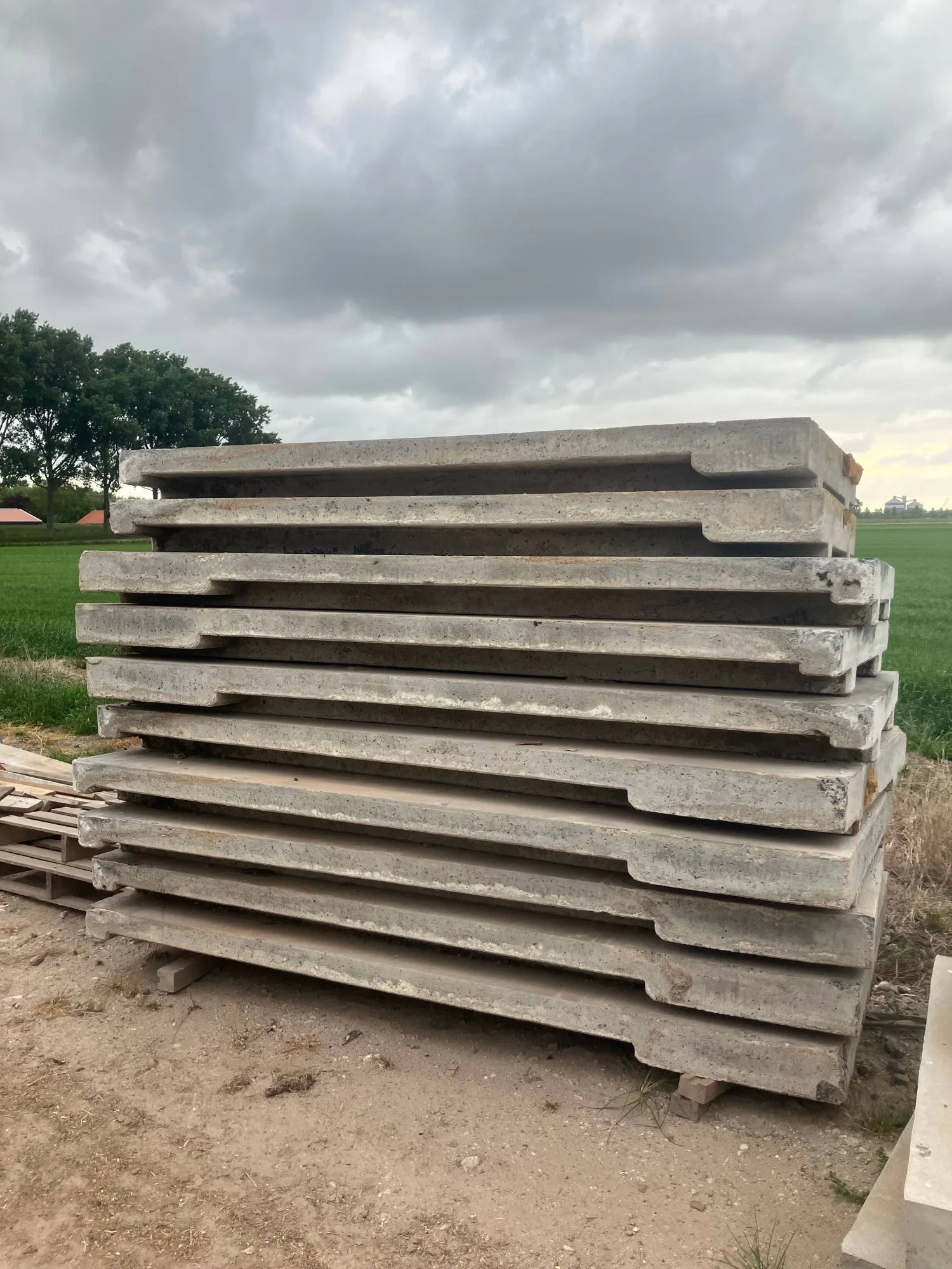 Eind ligboxwanden & ligboxplaten gebruikt | Voor melkveehouderij