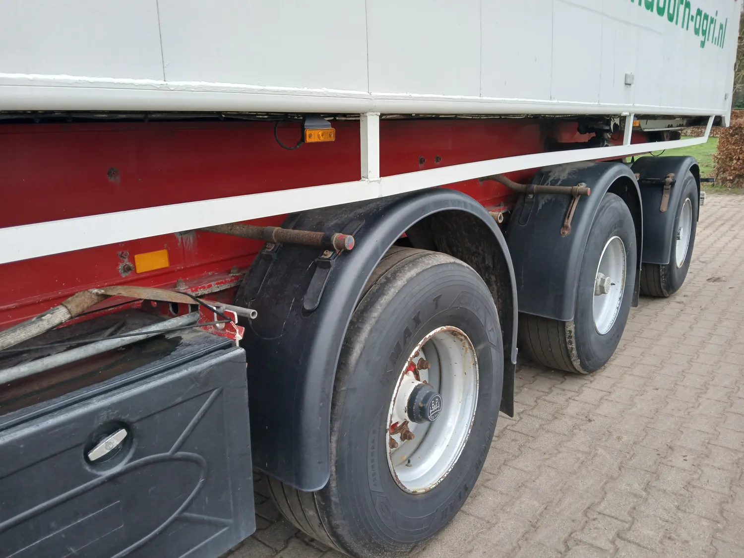 Kiepoplegger Bulthuis: Betrouwbare landbouwmachine