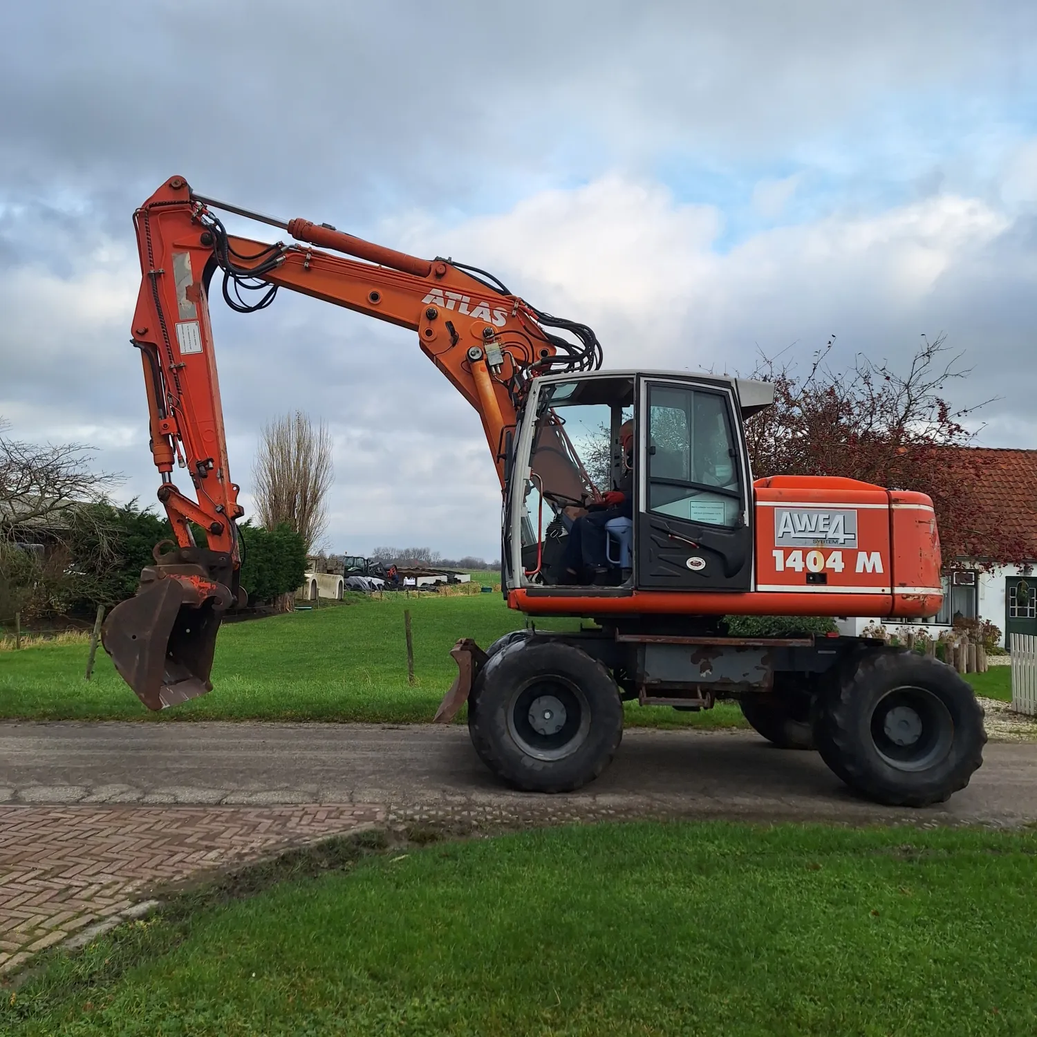 Atlas 1404 M Machine: Kwaliteit Apparatuur Kopen