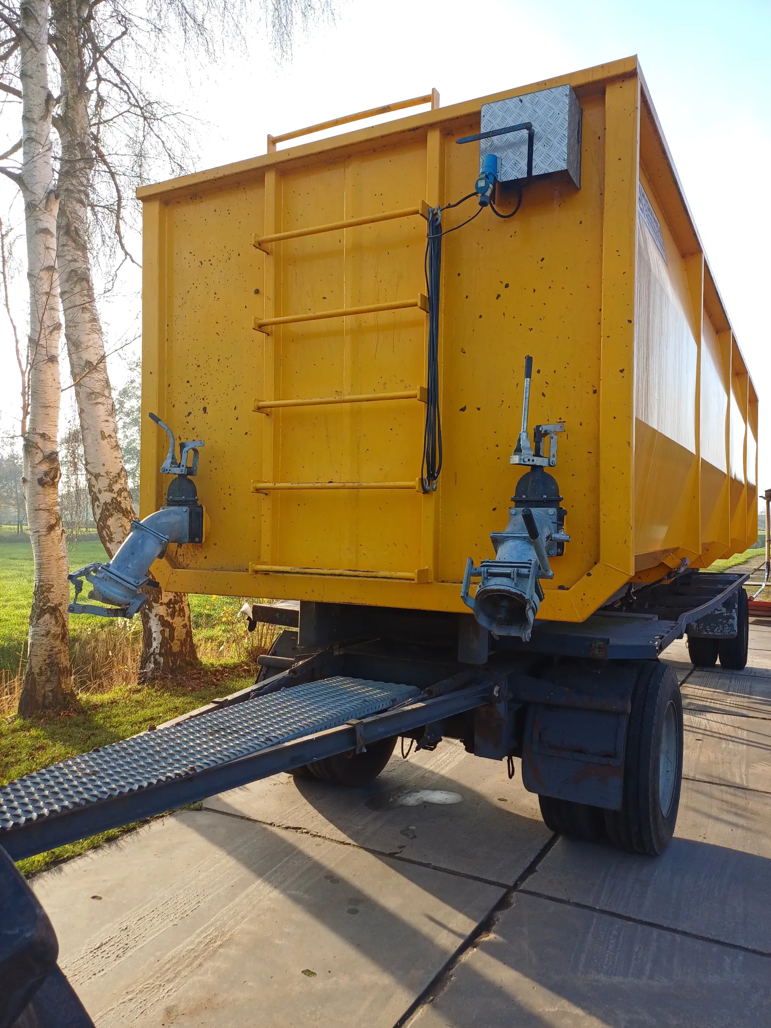 Hommes Mestcontainer 40m³ te Koop | Goede Staat