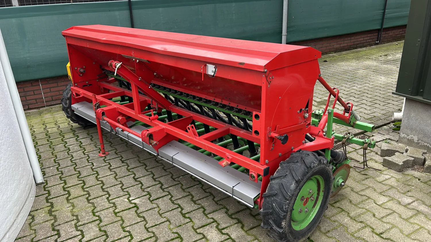 Unia Zaaimachine - 31 zaaipijpen - Nette staat