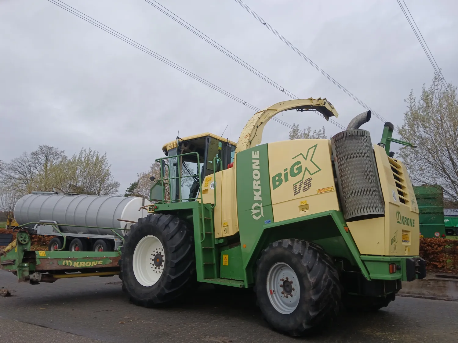 Krone Big X V8 Hakselaar, 2004 - 10 Rijige Bek