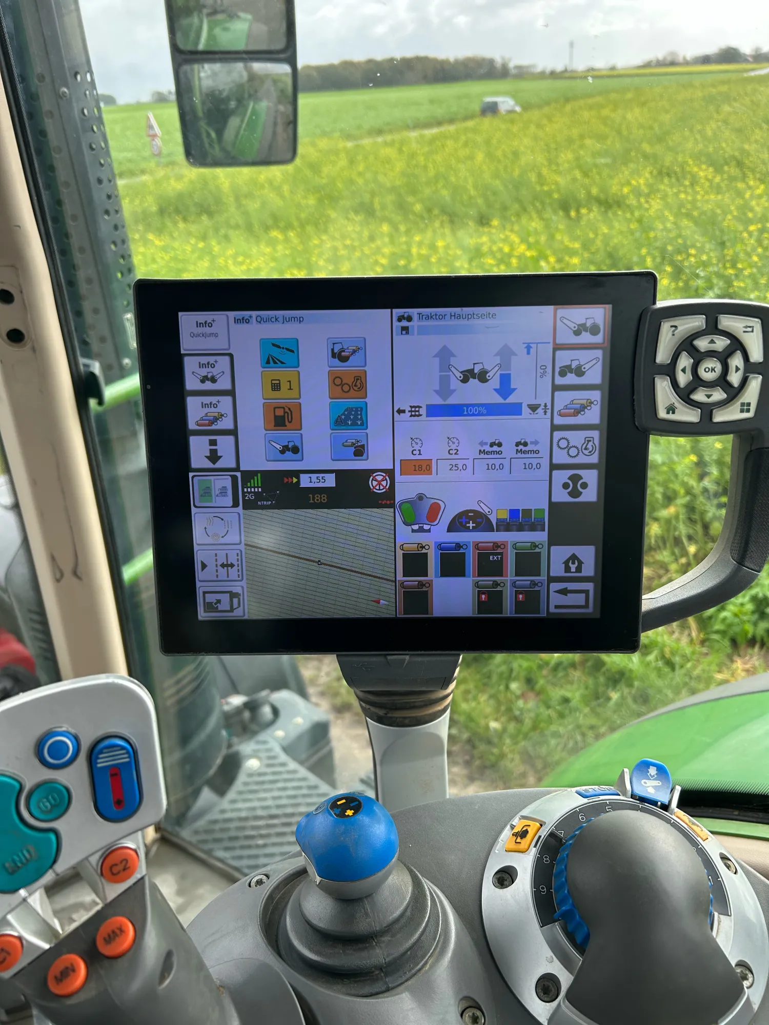 Fendt 714 S4 Traktor (2017) - Smalspoor, GPS