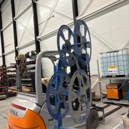 Drypbåndsrulleholdere & inputelementer til såmaskiner