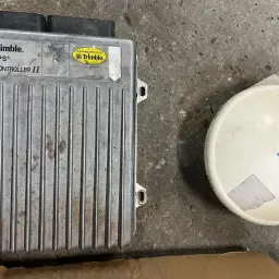 Trimble NAV Controller + Empfänger zu verkaufen | Günstig