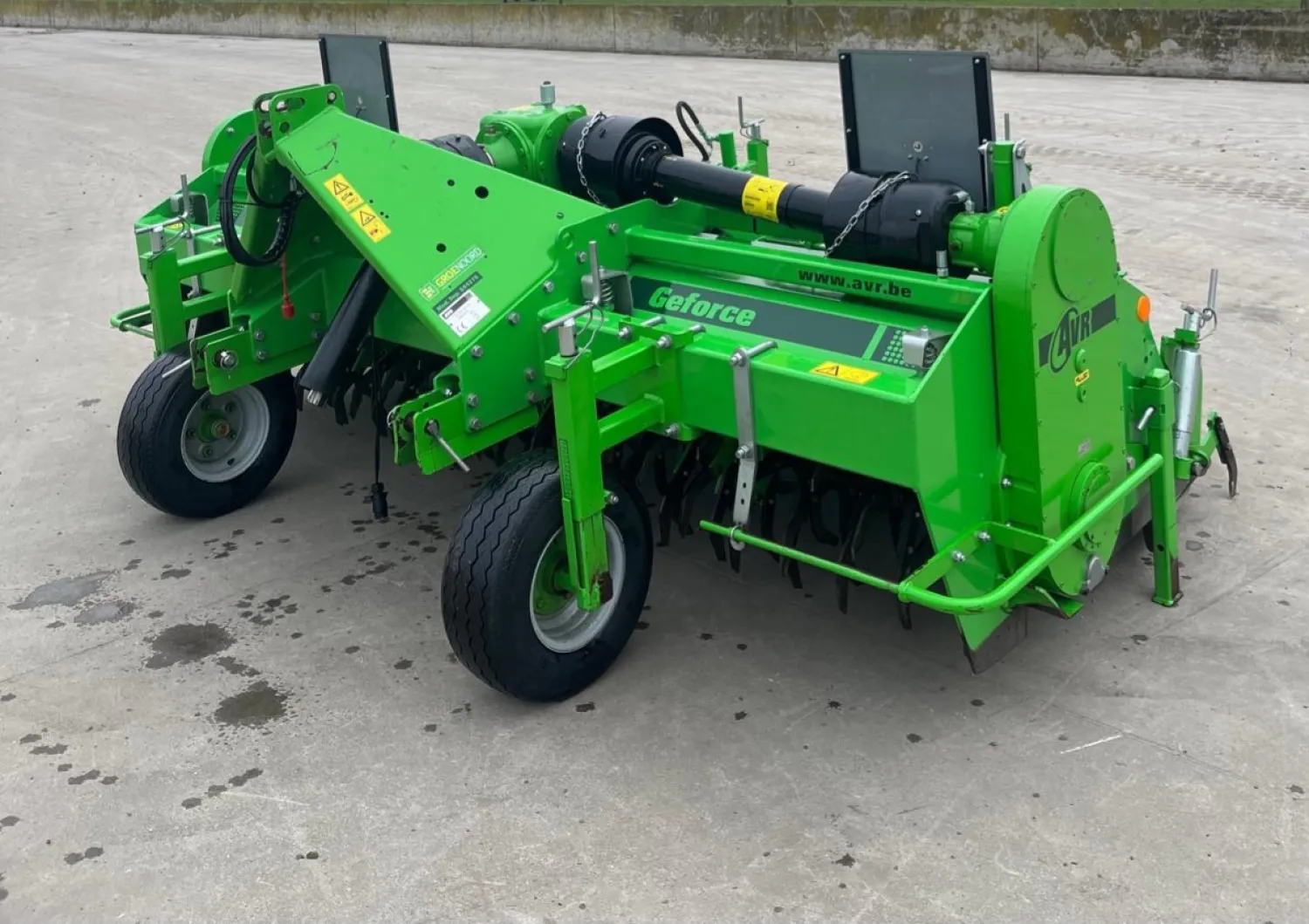 AVR GE-Force HD Rijenfrees 4x75 - Bouwjaar 2018