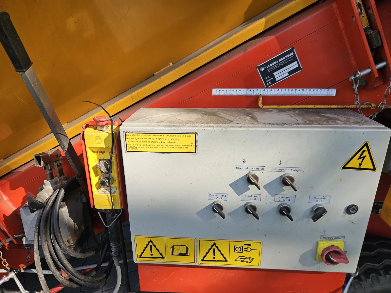 Wiadro wywrotne ze zdalnym sterowaniem