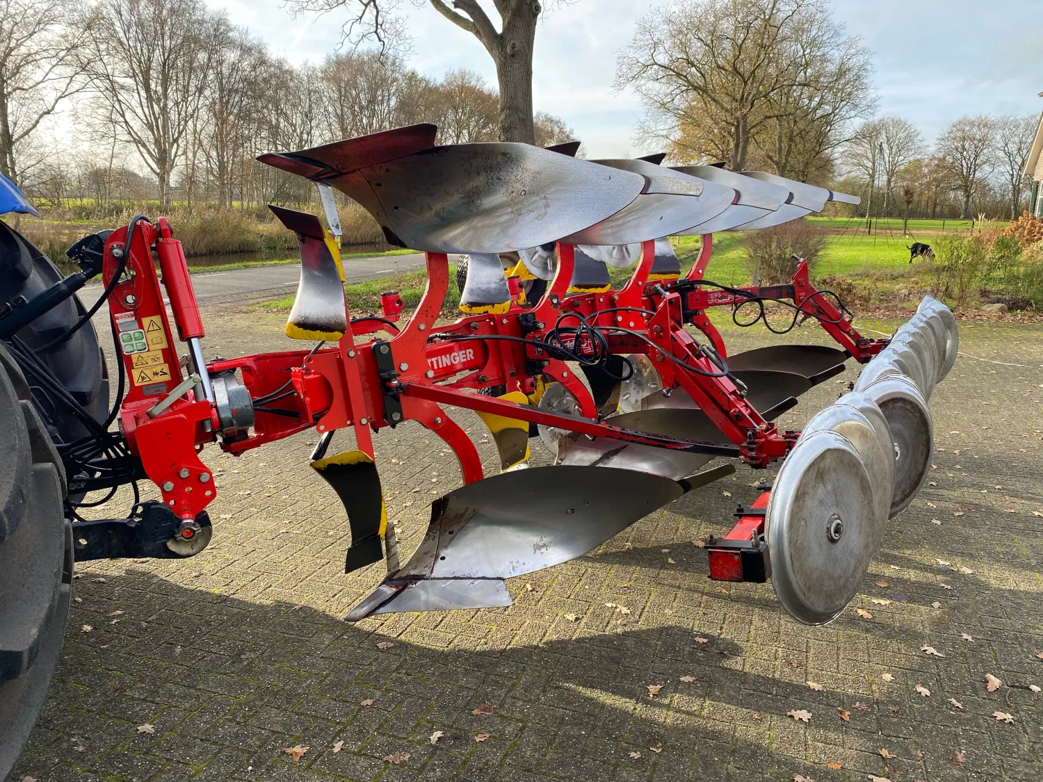 Pöttinger Servo 45 Ploeg met Cappon Vorenpakker - Vario Ploeg