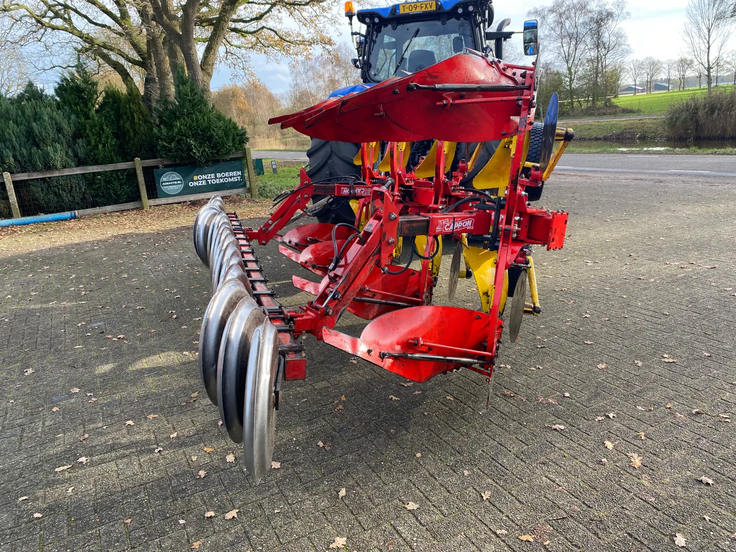 Pöttinger Servo 45 Ploeg met Cappon Vorenpakker - Vario Ploeg