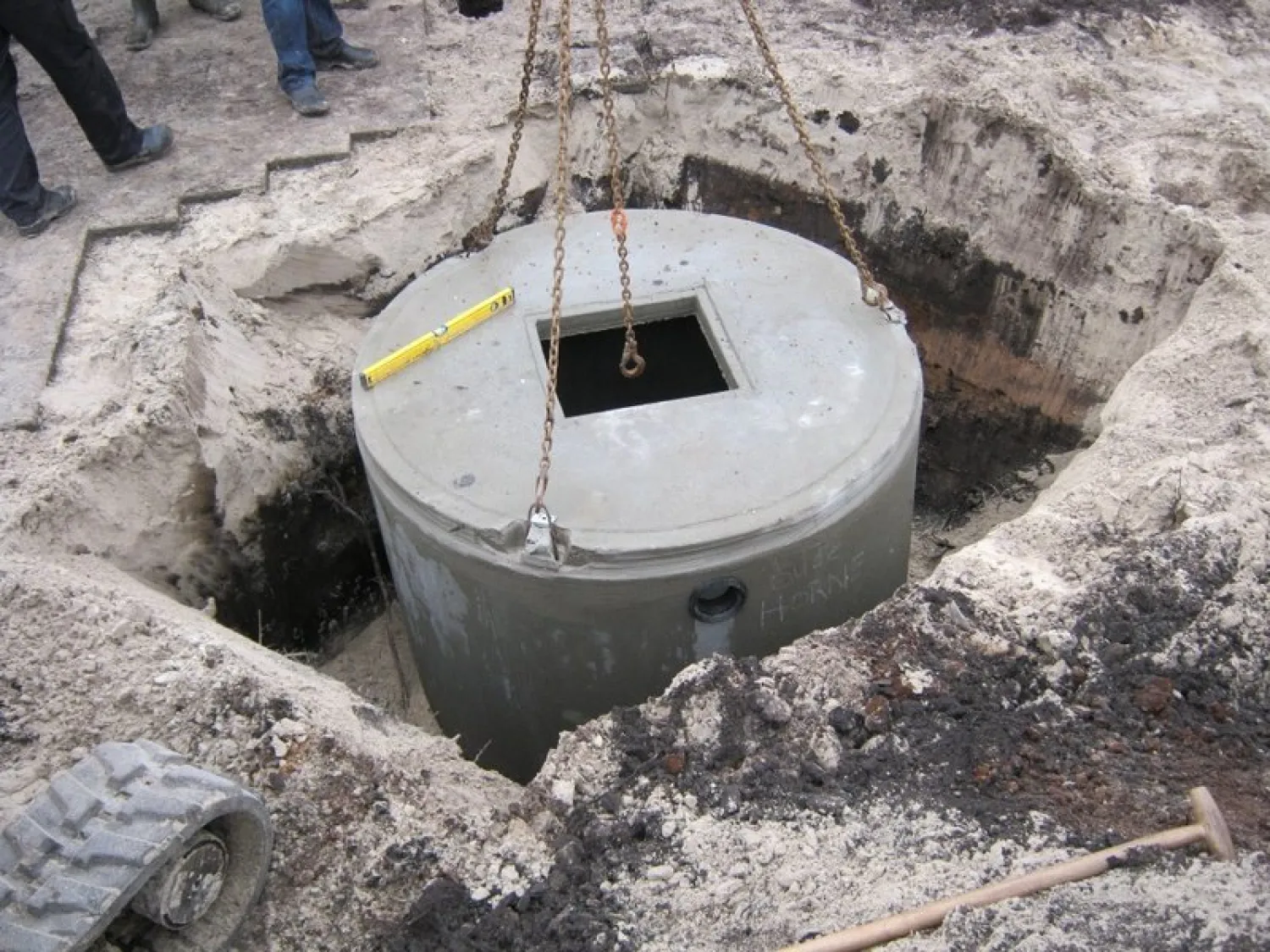 Betonputten: 2-10 m³ voor water & mestopslag