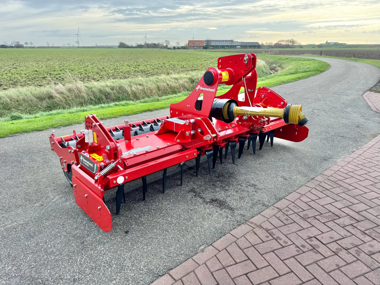 Keverneland H Series 2024 | Grada rotativa de 3m en venta