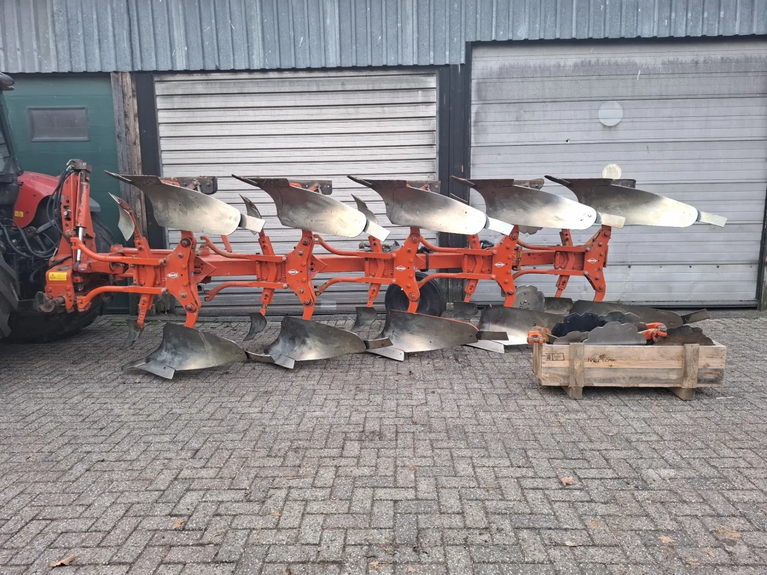 Arado Kuhn Varimaster de 5 surcos - Ajuste hidráulico