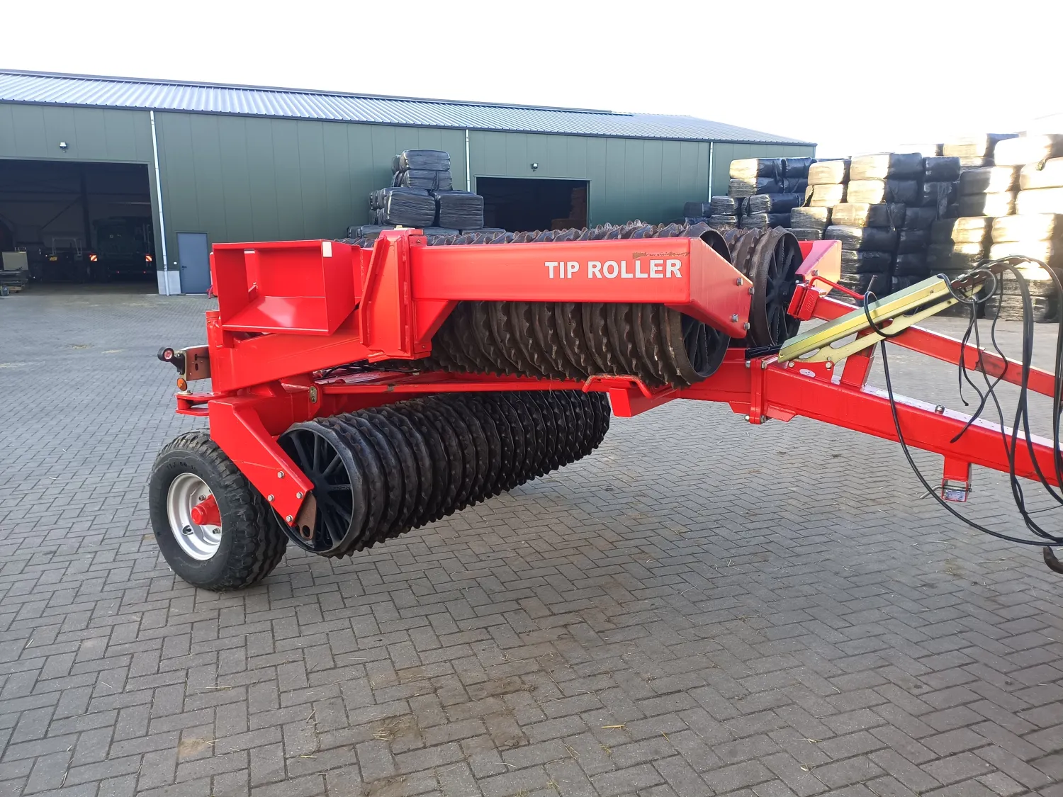 HEVA Tip-Roller Cambridge 6.3m - 2018