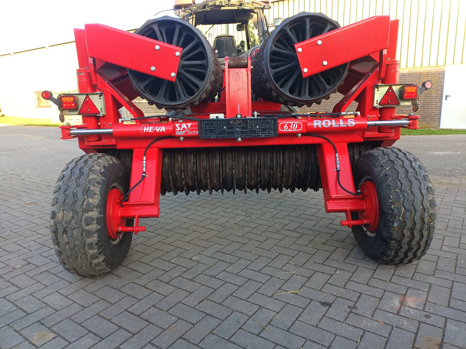 HEVA Tip-Roller Cambridge 6.3m - 2018