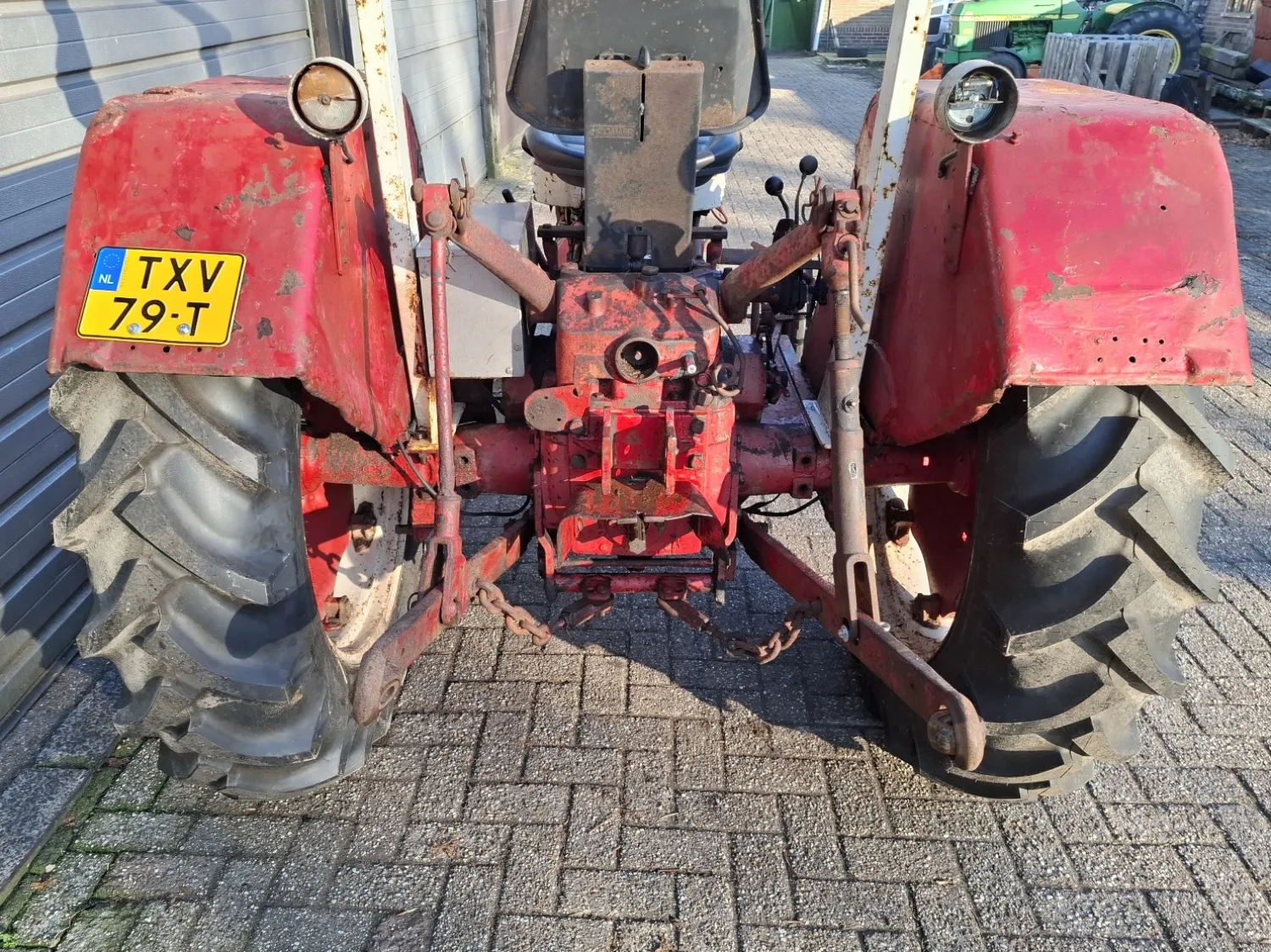 McCormick International 423 Tractor te koop | Nieuwe banden