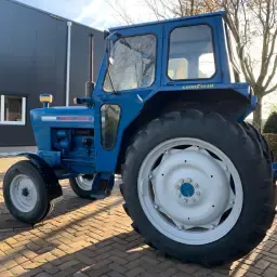 Τρακτέρ Ford 5000 προς πώληση - Καλή κατάσταση