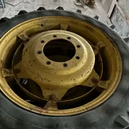 Εμπρός ελαστικά John Deere 2140 - Kleber 9.5 R32