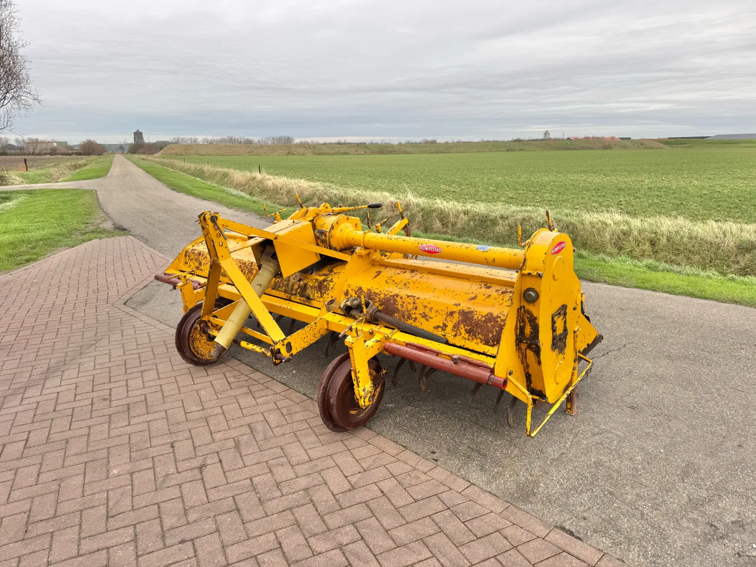 Rumptstad 4x75 Rækkefræser | Fungerer med PTO-aksel