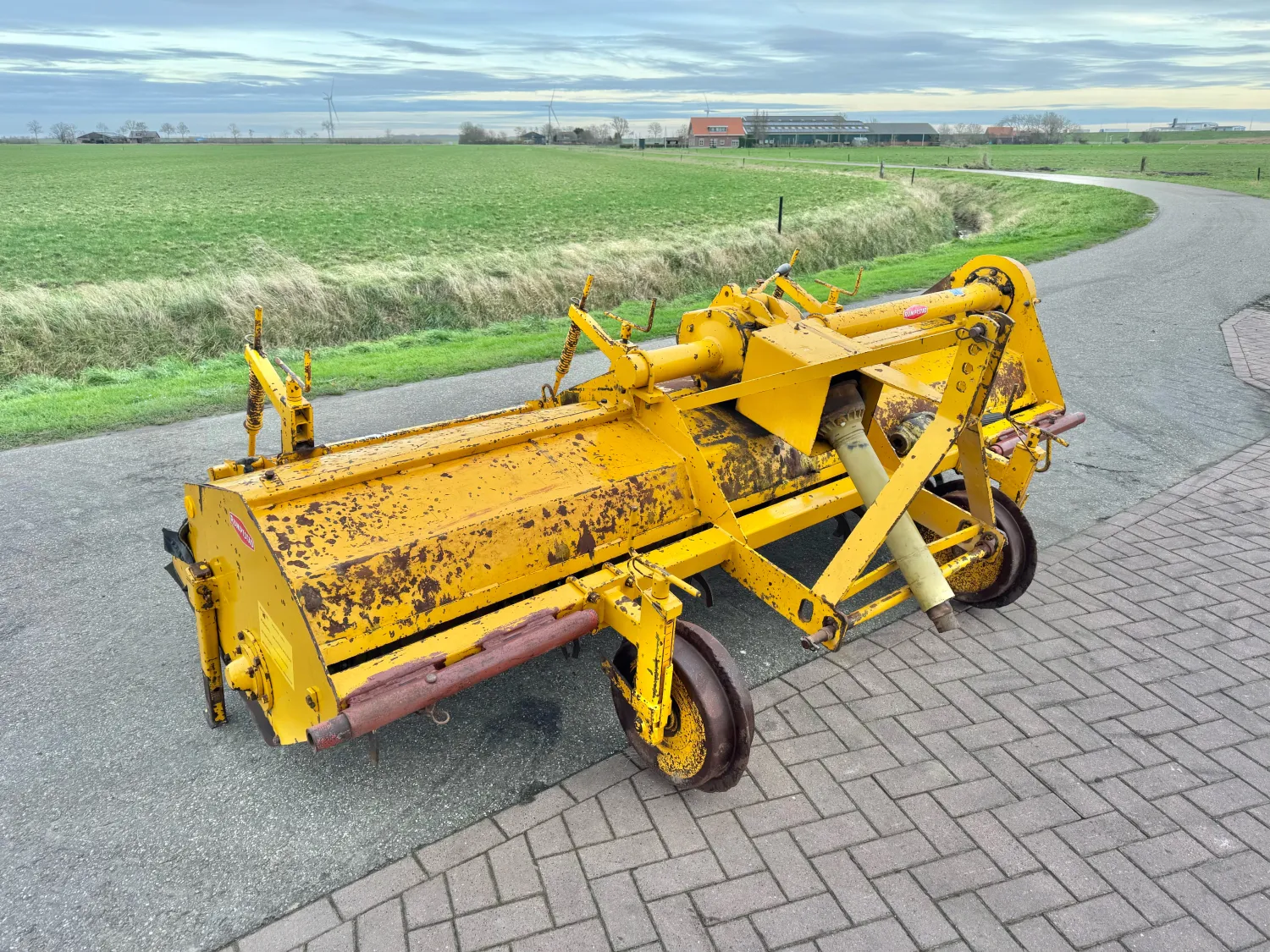 Rumptstad 4x75 Rækkefræser | Fungerer med PTO-aksel