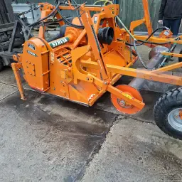 Top Zustand: 2m Strauchfräse zu verkaufen | Landtechnik