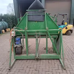 Box Tipper with Hydraulic Pump - Good Condition